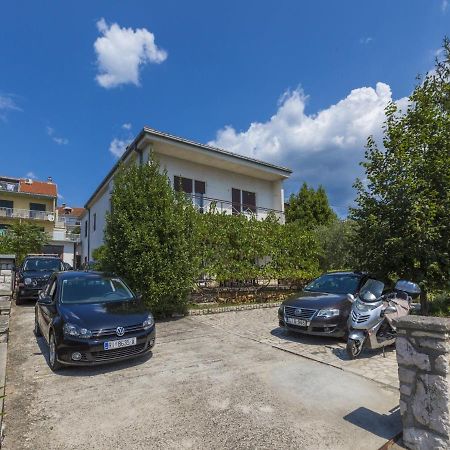 Rooms Zeljka 2 Crikvenica Bagian luar foto