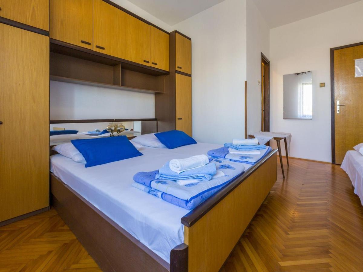 Rooms Zeljka 2 Crikvenica Bagian luar foto