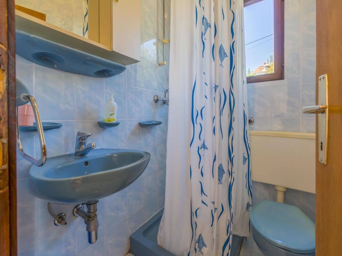 Rooms Zeljka 2 Crikvenica Bagian luar foto